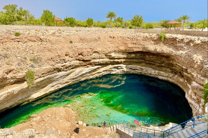 Private 3 days 2 nights Roundtrip Tour in Oman - Is $887 per person good value?