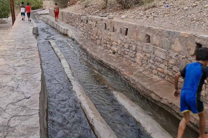Private Day-Tour in Nizwa and Jebel Akhdar - Practical booking advice before you go