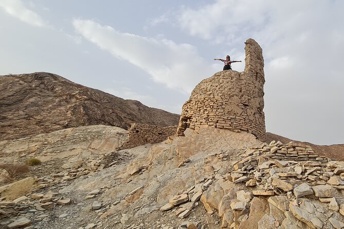 Private Day-Tour in Nizwa and Jebel Akhdar - Should you book the Nizwa and Jebel Akhdar day tour?