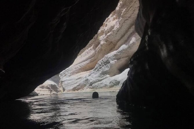 Private Day Trip to Wadi Shab & Bimmah Sinkhole Price Up To 5 Persons - An 8:00 am start makes the long day manageable