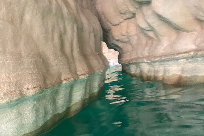 Private Day Trip to Wadi Shab & Bimmah Sinkhole Price Up To 5 Persons - Fins Beach gives the schedule a short coastal pause