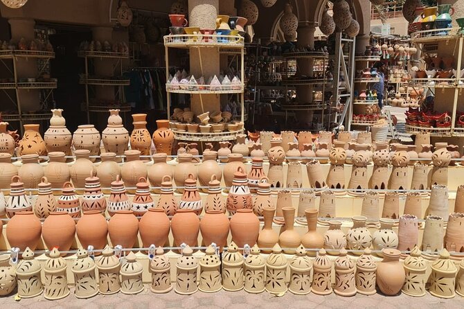 Private Friday Cattle Market-Nizwa and Jebel Akhdar-Full-Day Tour - Nizwa Souq and the practical side of shopping