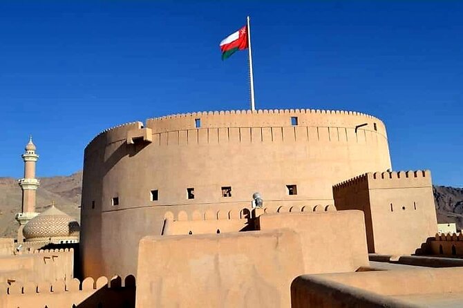 Private Full Day Historical Trip in Oman - What the private 4WD adds