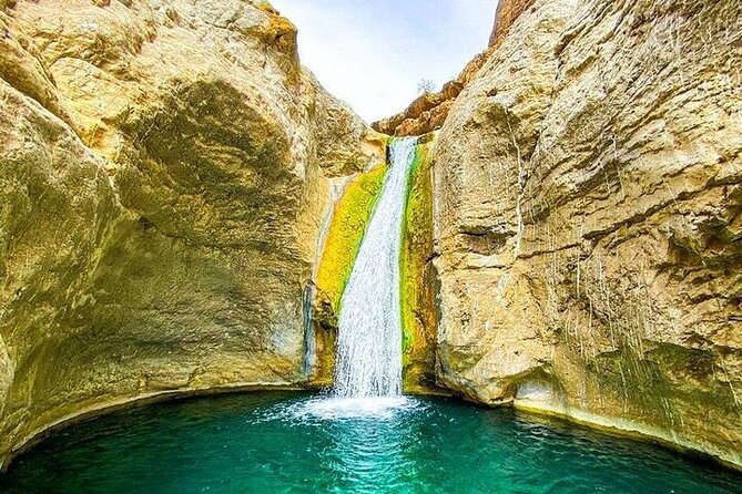 Private Full Day Tour to Wahiba Sands Desert and Wadi Hawer - The guide can make or break the day