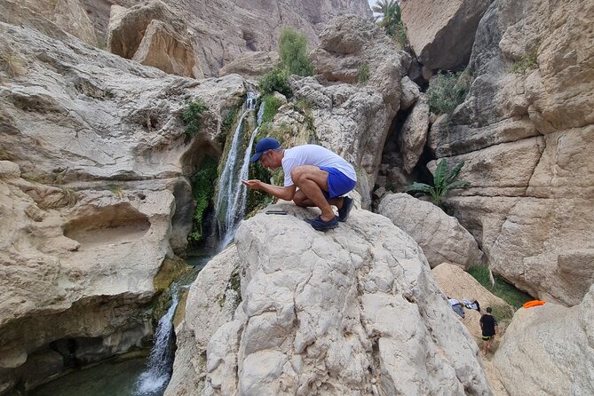 Private Full-Day Wadi Tiwi and Bimmah Sinkhole Tour from Muscat - Swimming, waterfalls, and a picnic in the wadi