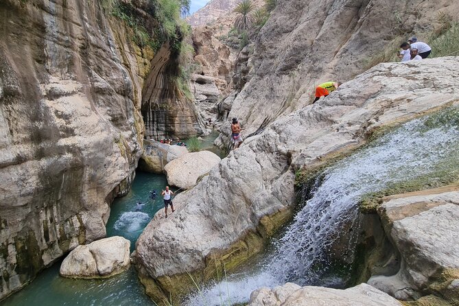 Private Full-Day Wadi Tiwi and Bimmah Sinkhole Tour from Muscat - Bimmah Sinkhole brings a different kind of drama
