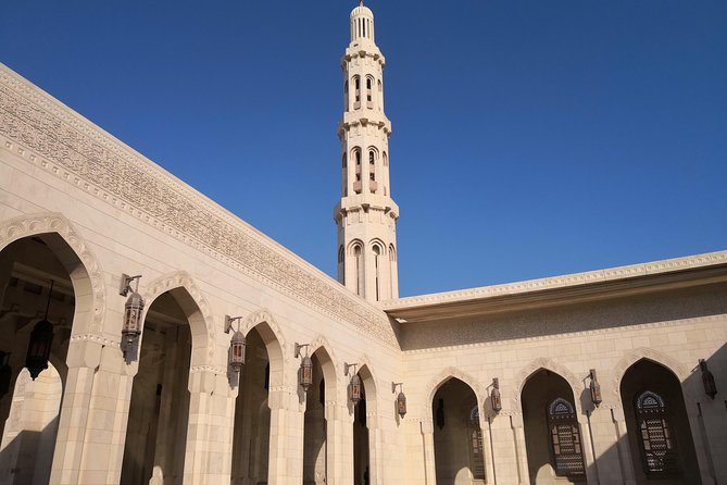 Private-Muscat City tour (Half Day) - Sultan Qaboos Grand Mosque: the morning centerpiece