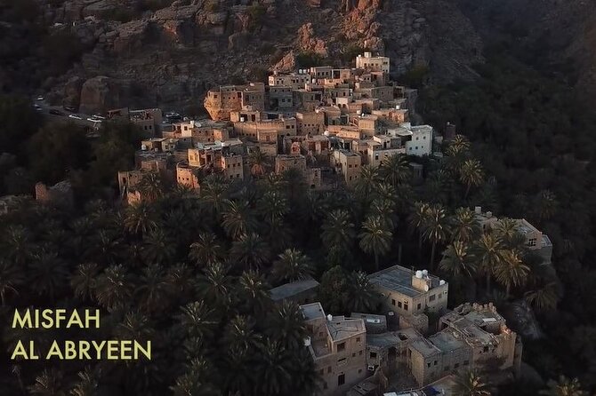 Private Nizwa - Al Hamra Old Village - Misfah Al Arbyeen - Full Day Tour - Nizwa Souq beside the fortress