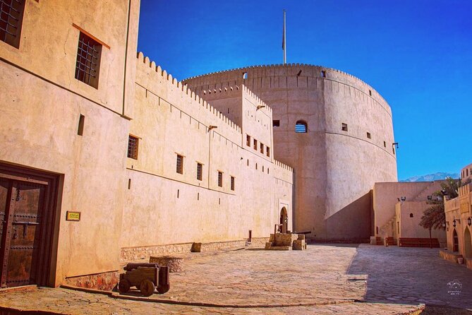 Private Oman Full Day Guided Sightseeing Tour - Birkat Al Mouz: seeing how falaj water shaped settlement