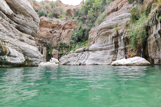 Private Wadi Tiwi - Bimmah Sinkhole - White Sand Beach - Full Day Tour - White Sands or Fins Beach in the afternoon