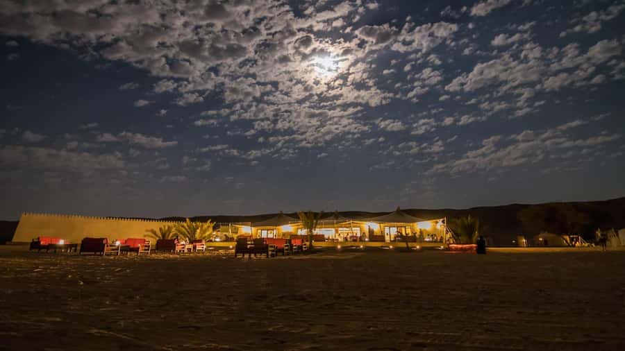 Safari World Zoo and Wahiba Sands with Sunset - A long road from Muscat to Ibra