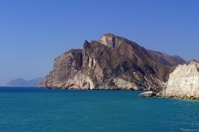 Salalah City Tour + West Coast Combo (Mughsail beach, blowholes) - Sultan Qaboos Mosque: begin with Omani design