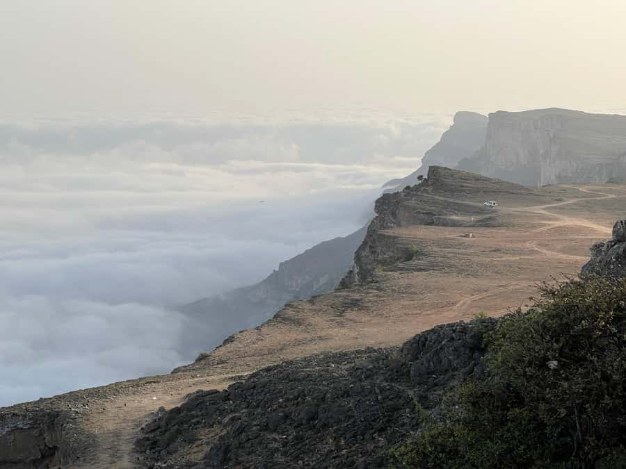 Salalah: Wadi Darbat, Jabal Samhan, Baobab, Mirbat Sand Dune - Food, clothes, and the small practical details