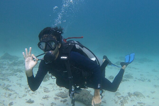 Scuba Diving in muscat - Meeting Yousuf and getting ready at Al Seeb Port