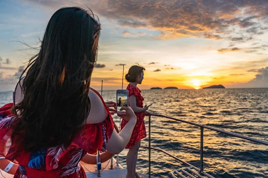 Sunset Dhow Cruise - Why Sunset Changes the Experience
