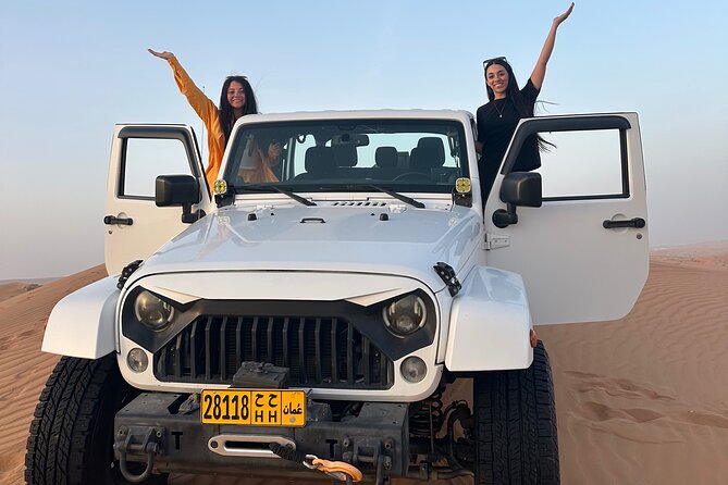 Sunset in Wahiba Sands 4x4 Adventure - What makes the private format valuable