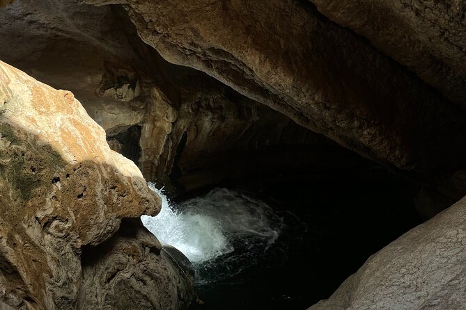 Visit wadishab full day from Musact - Bimmah Sinkhole and the coast
