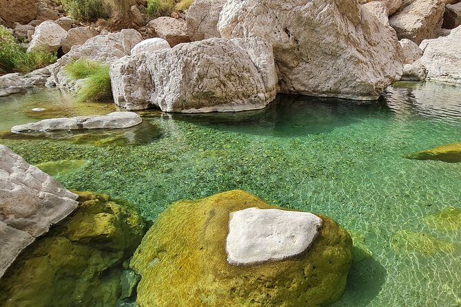 Wadi Al Arbeieen Sinkhole & Fins Beach Swim & Hike - Bimmah Sinkhole in 30 minutes