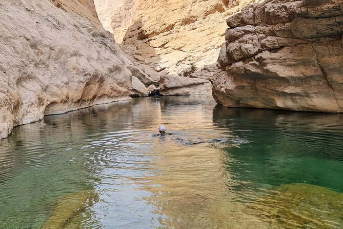 Wadi Al Arbeieen Sinkhole & Fins Beach Swim & Hike - Fins Beach and the white sands