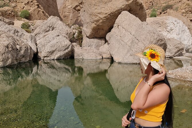 Wadi Al Arbeieen Sinkhole & Fins Beach Swim & Hike - Two hours from Muscat in a private 4WD