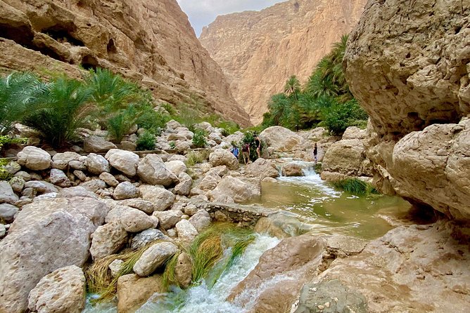 Wadi Shab and Bimmah Sinkhole Full Day Tour - Key points at a glance