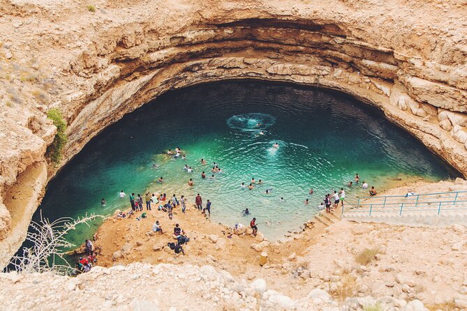 Wadi Shab and Bimmah Sinkhole Full Day Tour - Value, flexibility, and the booking decision