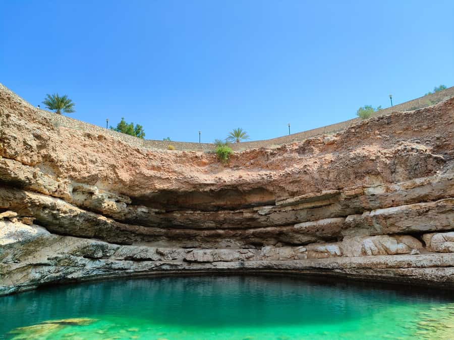 Wadi Shab &Bimmah Sinkhole &Heart shaped Cave &Pebble Beach - What the private vehicle adds