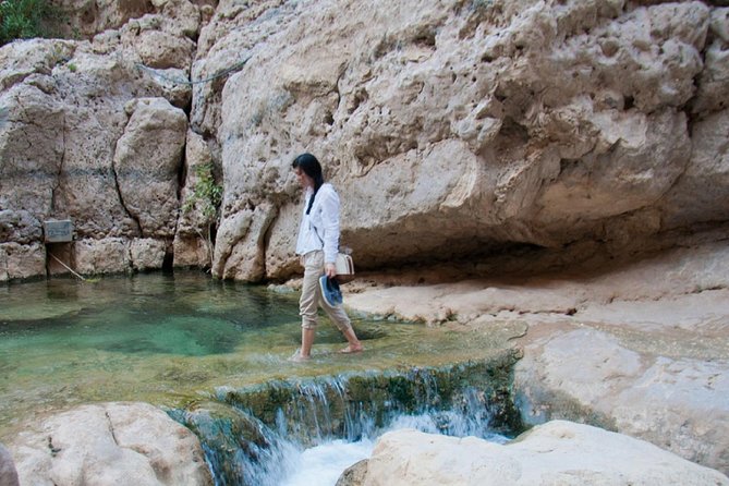 Wadi Shab full day tour - Bimmah Sinkhole, a useful first stop