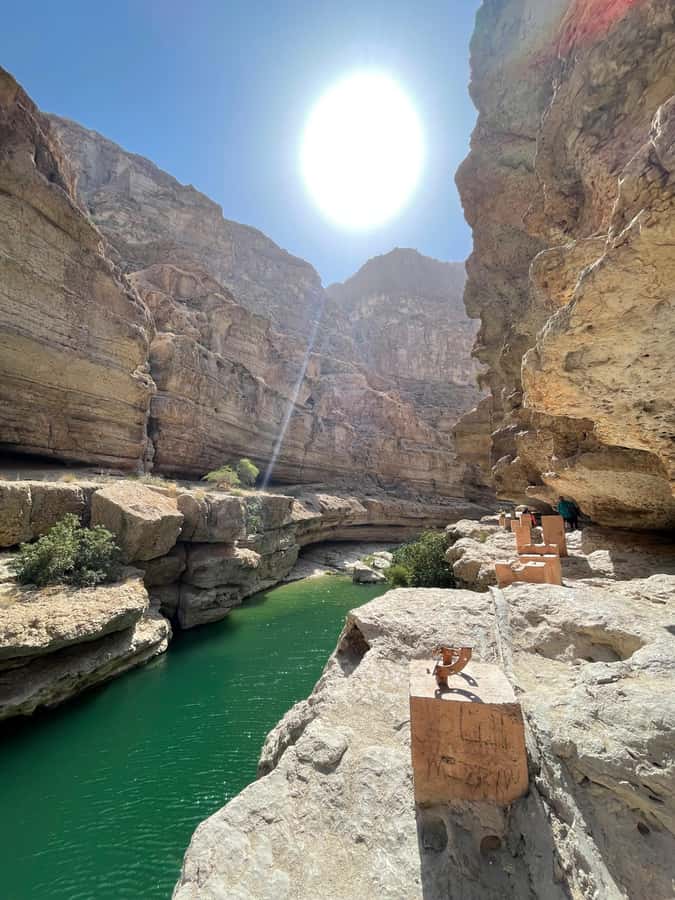 Wadi Shab Parking Meet the Local Guide for Self drivers - The real appeal of Wadi Shab