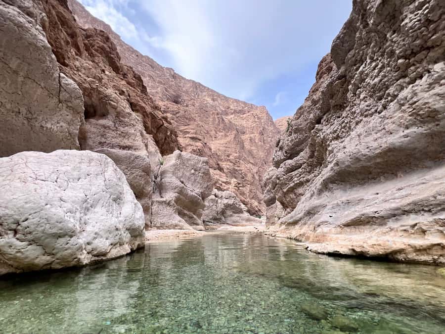 Wadi Shab & Wadi Tiwi : Guided Adventure (Customer Own Car) - How much time and effort should you allow?
