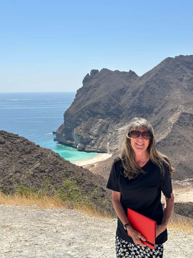 West Salalah: Caribbean of the Orient Fazayah Beaches & City - Marneef Cave and the Mughsail blowhole
